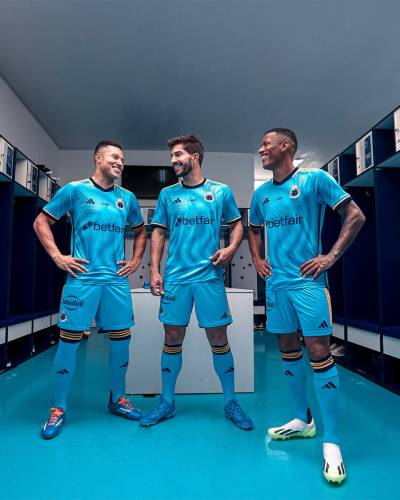 cruzeiro_2023_24_adidas_third_kit_a.jpeg