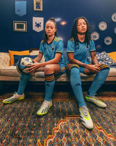 cruzeiro_2023_24_adidas_third_kit_d.jpeg