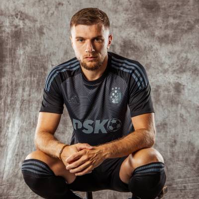 dinamo_zagreb_2023_24_adidas_third_kit_a.jpeg