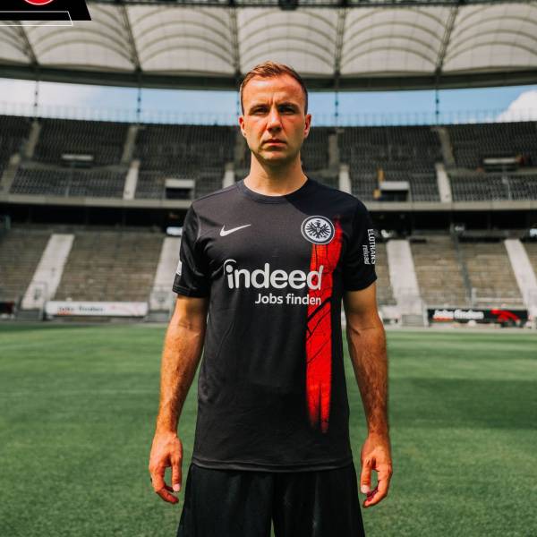 eintracht_frankfurt_2023_24_nike_euro_kit_a.jpeg