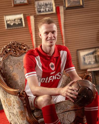 royal_antwerp_2023_24_jako_home_kit_c.jpeg
