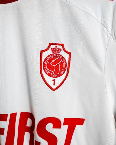 royal_antwerp_2023_24_jako_away_kit_g.jpeg
