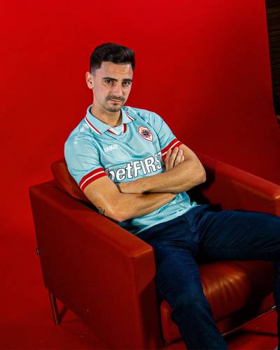 royal_antwerp_2023_24_jako_third_kit_a.jpeg