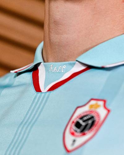 royal_antwerp_2023_24_jako_third_kit_g.jpeg