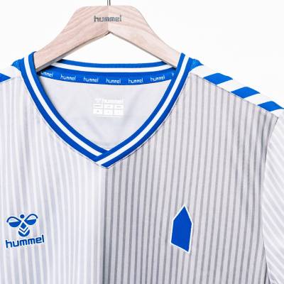 everton_2023_24_hummel_third_kit_e.jpeg