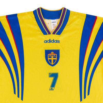 1996_97_sweden_match_issue_home_shirt_4.jpg