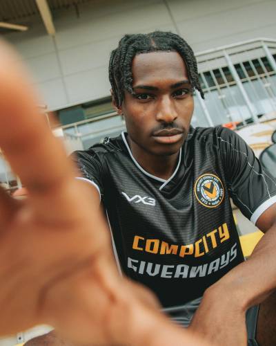 newport_county_2023_24_vx3_third_kit_a.jpeg