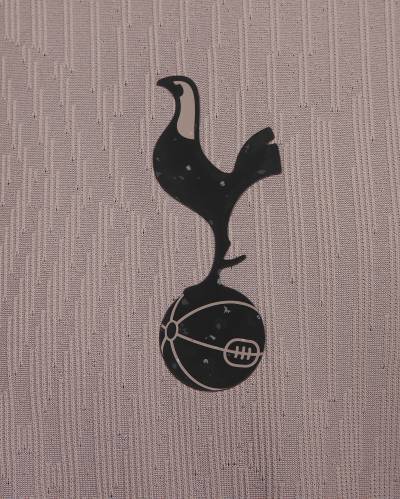 tottenham_hotspur_2023_24_nike_third_kit_4.jpeg