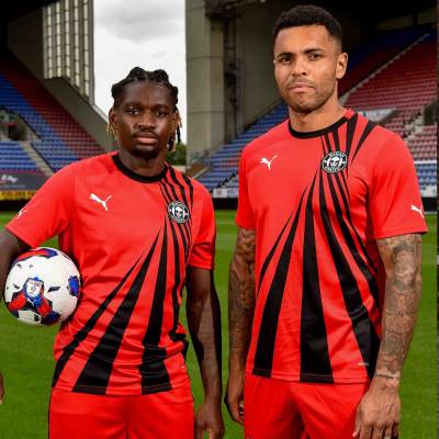 wigan_athletic_2023_24_puma_away_kit_a.jpeg
