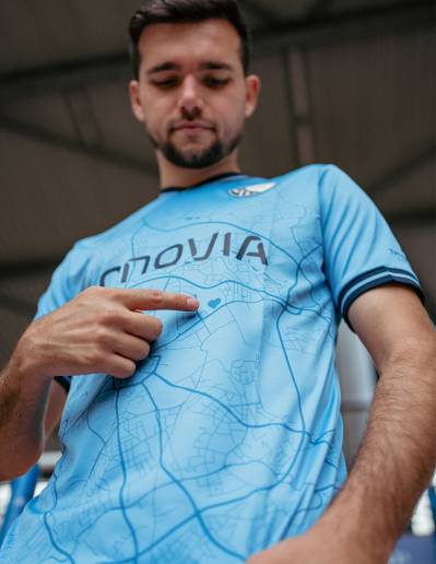 vfl_bochum_2023_24_mizuno_175th_anniversary_kit_c.jpeg