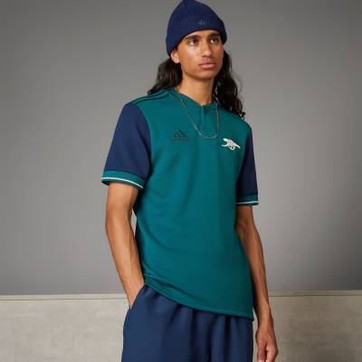 arsenal_lifestyler_third_jersey_rich_green_collegiate_navy_a1.jpg