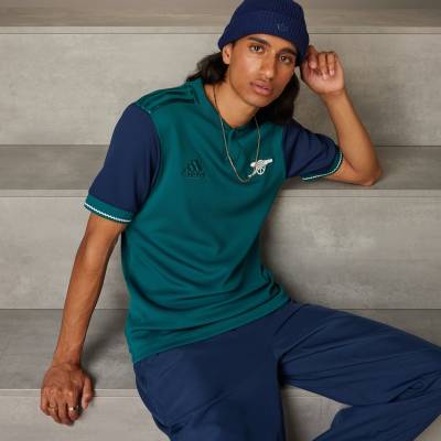 arsenal_lifestyler_third_jersey_rich_green_collegiate_navy_c1.jpg