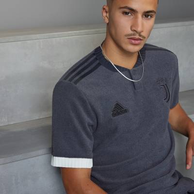 juventus_lifestyler_third_jersey_carbon_f1.jpg