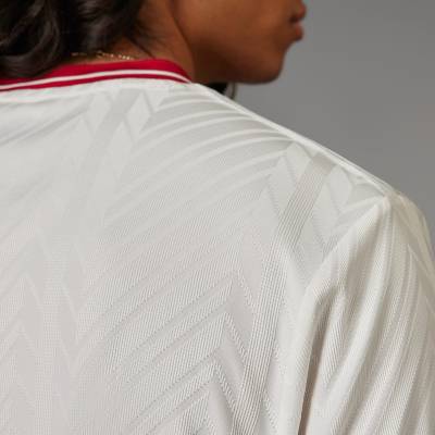 manchester_united_lifestyler_third_jersey_cloud_white_j1.jpg