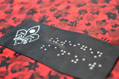 zweigen_kanazawa_2023_hummel_braille_shirt_d.jpeg