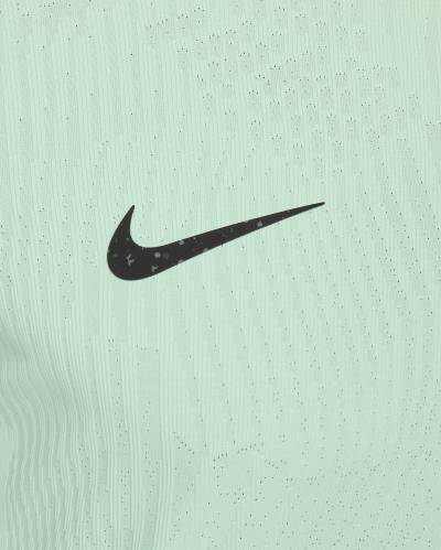 chelsea_2023_24_nike_third_kit_4.jpeg