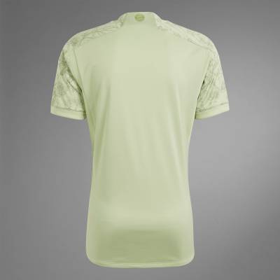 bayern_munich_2023_24_adidas_oktoberfest_kit_h1.jpg