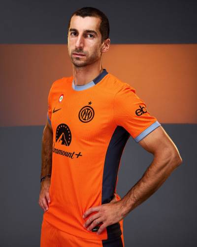 inter_milan_2023_24_nike_third_kit_b.jpeg