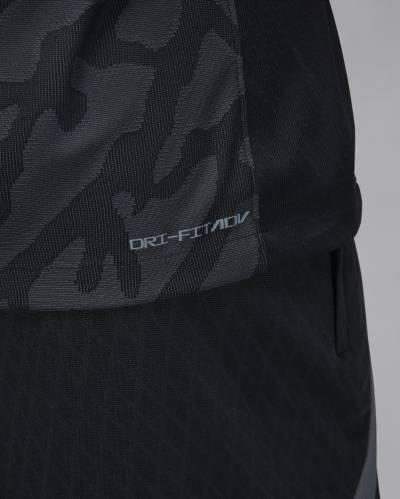 paris_saint_germain_2023_24_jordan_third_kit_7.jpeg