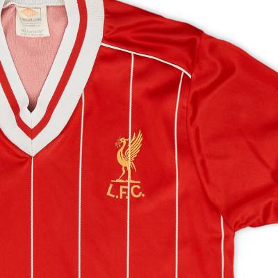 liverpool_1982_85_home_shirt_b.jpg