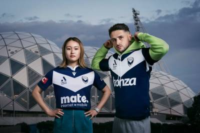 melbourne_victory_2023_24_home_kit_d.jpeg