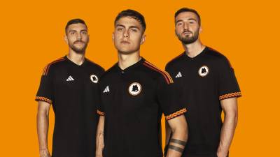 as_roma_2023_24_adidas_third_kit_03.jpg
