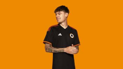 as_roma_2023_24_adidas_third_kit_07.jpg
