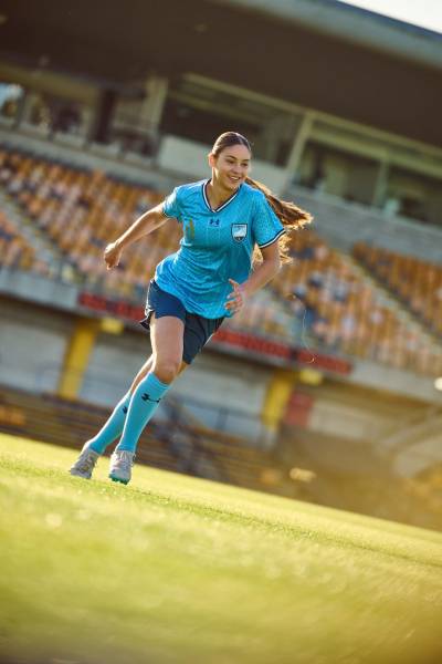 sydney_fc_2023_24_under_armour_home_away_kits_f.jpeg