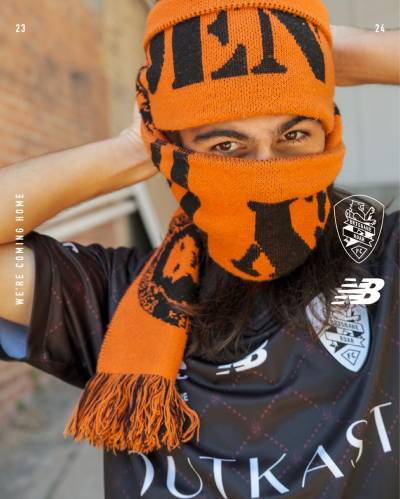 brisbane_roar_2023_24_new_balance_third_kit_b.jpeg