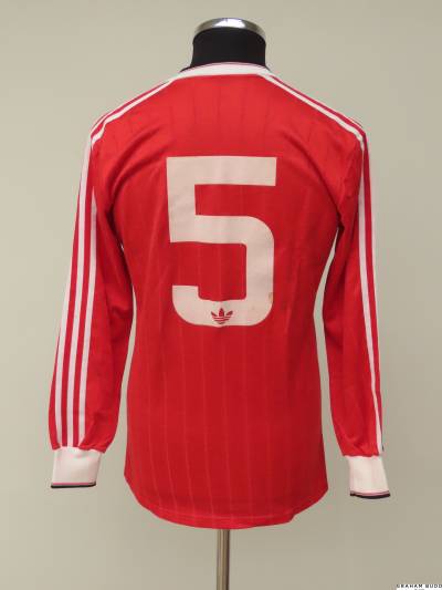 gordon_mcqueen_1983_84_manchester_united_match_worn_shirt_b.jpeg