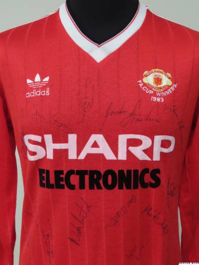 gordon_mcqueen_1983_84_manchester_united_match_worn_shirt_c.jpeg