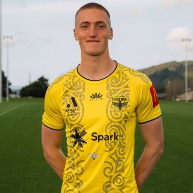 wellington_phoenix_2023_24_home_away_kits_a.jpg