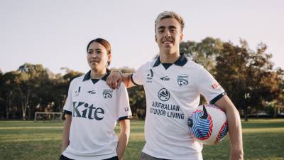 adelaide_united_2023_24_ucan_away_kit_g.jpg