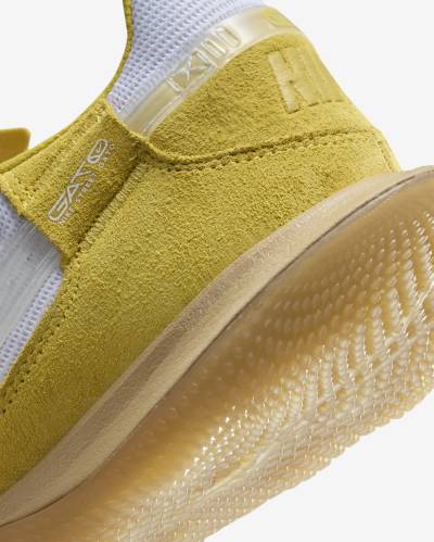 nike_streetgato_saturn_gold_gum_light_brown_white_8.jpeg