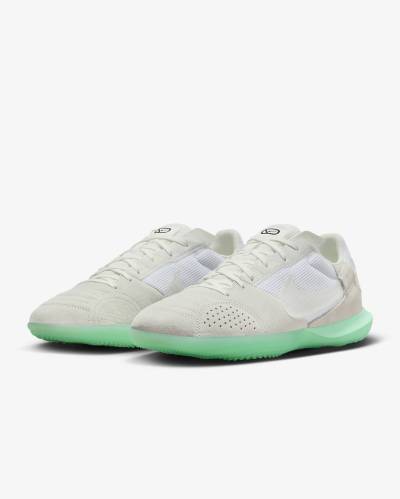 nike_streetgato_summit_white_green_glow_white_5.jpeg