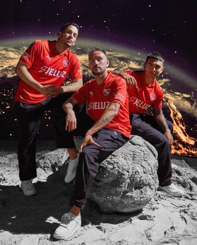 independiente_2023_24_puma_home_kit_e.jpeg