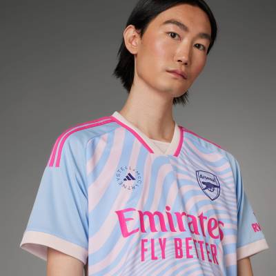 arsenal_x_adidas_by_stella_mccartney_jersey_c1.jpg