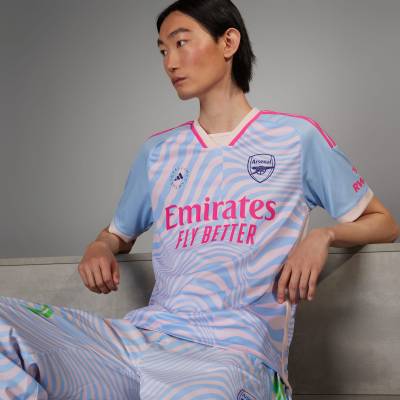 arsenal_x_adidas_by_stella_mccartney_jersey_e1.jpg