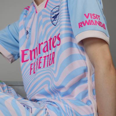 arsenal_x_adidas_by_stella_mccartney_jersey_h1.jpg