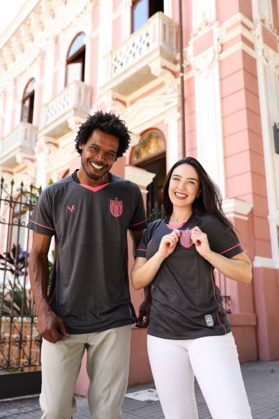 botafogo_fc_2023_volt_pink_october_shirt_a.jpeg