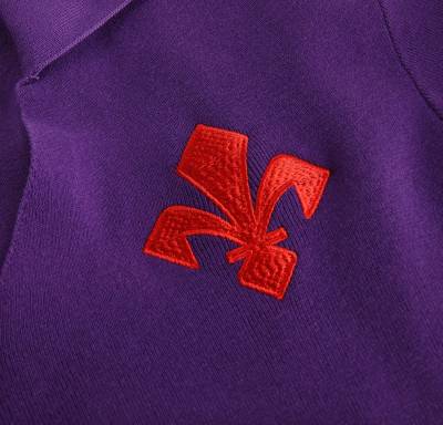 fiorentina_2023_viola_park_historical_jersey_e.jpg