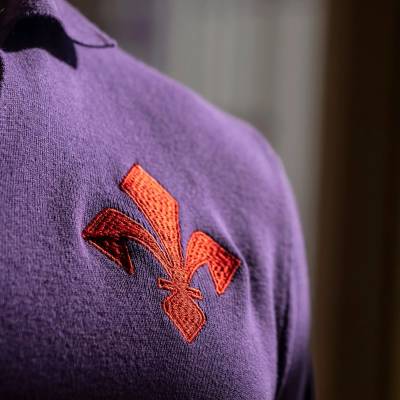 fiorentina_2023_viola_park_historical_jersey_i.jpg