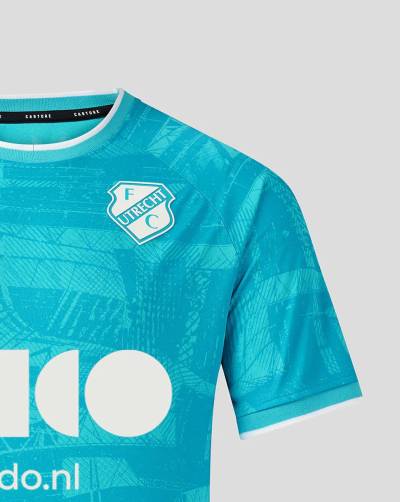 fc_utrecht_2023_24_castore_third_kit_h.jpg