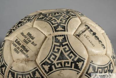1986_fifa_world_cup_final_match_ball_d.jpeg