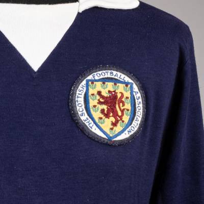 denis_law_1970s_scotland_jersey_c.jpg