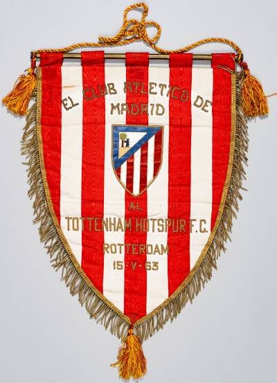 1963_european_cup_winners_cup_final_match_pennant.jpeg
