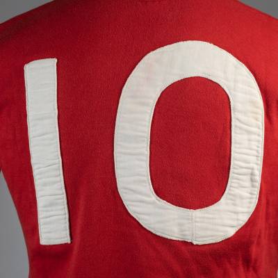 bobby_charlton_1959_manchester_united_match_worn_jersey_d.jpg