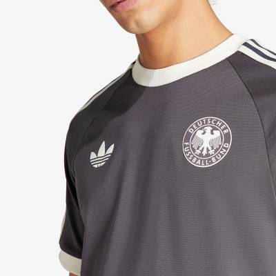 adidas_originals_germany_3s_t-shirt_utility_black_4.jpg