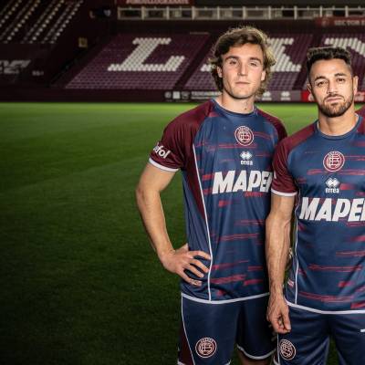 club_lanus_2023_errea_commemorative_shirt_e.jpeg