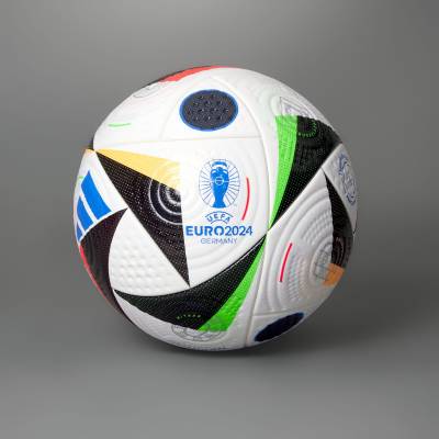 adidas_fussballliebe_uefa_euro_2024_match_ball_a1.jpg